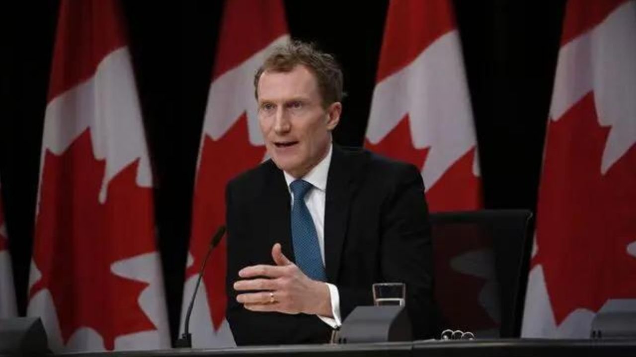 Canada to reduce number of temporary foreign workers