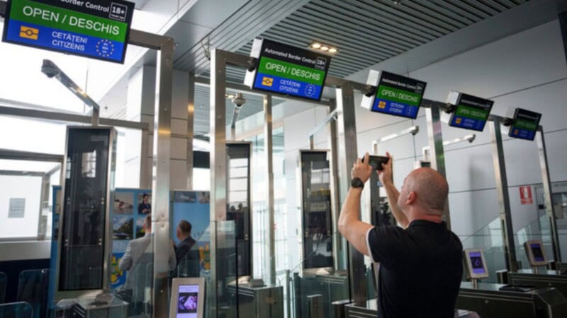 Bulgaria, Romania take first steps into Europe’s visa-free zone
