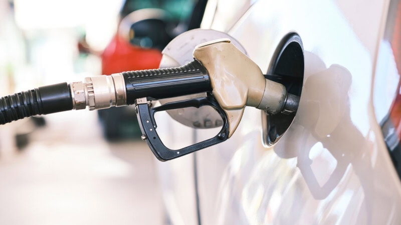 Petrol reduced by Rs3.19, diesel by Rs1.50 per litre in daily fuel price review