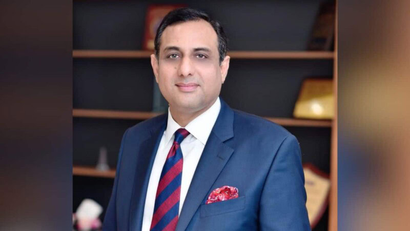 Pakistan Eyes $10-15 Billion in Mobile Phone Exports After Strategic Meeting Between PM and Airlink CEO