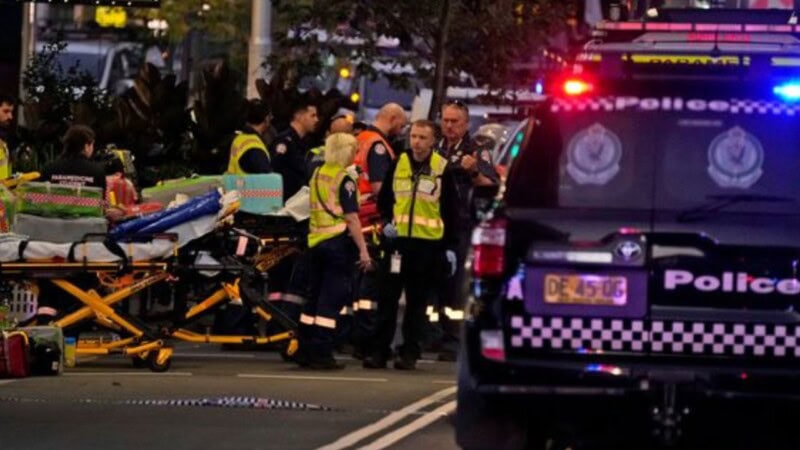 Five dead in Sydney shopping centre attack: police