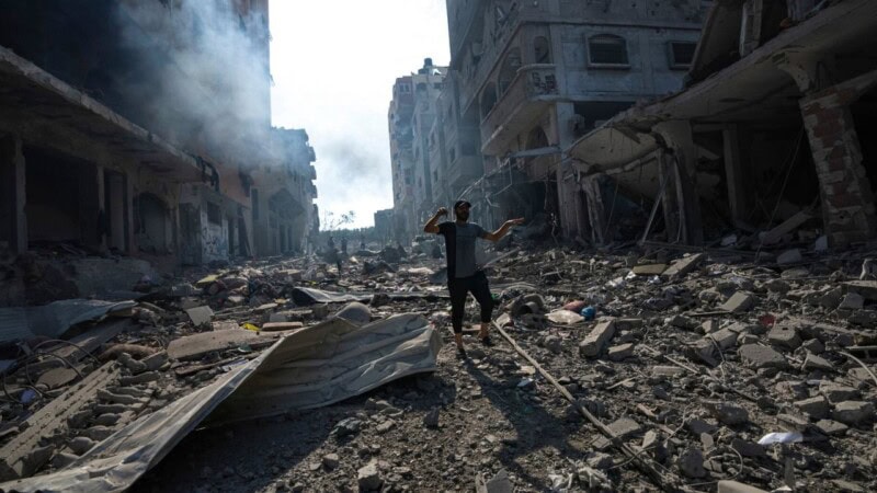 UN agency finds unexploded 1,000-pound bombs in Gaza schools