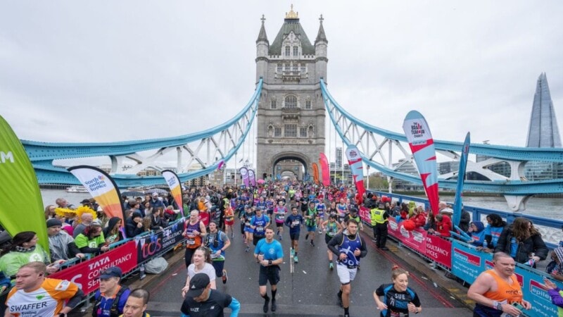 Bhaago: Record number of Pakistani runners take part in London Marathon