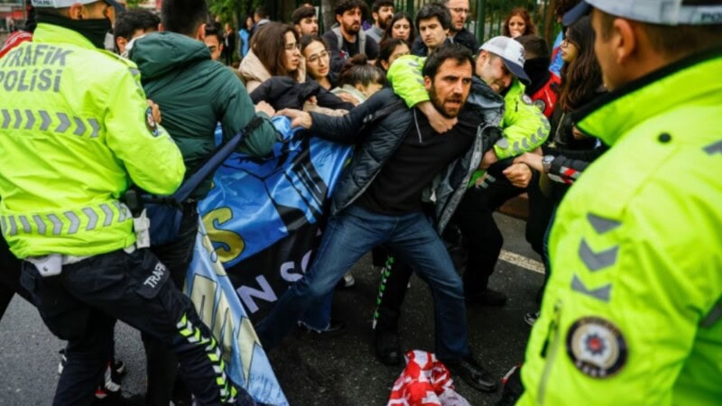 Istanbul police clash with May Day protesters