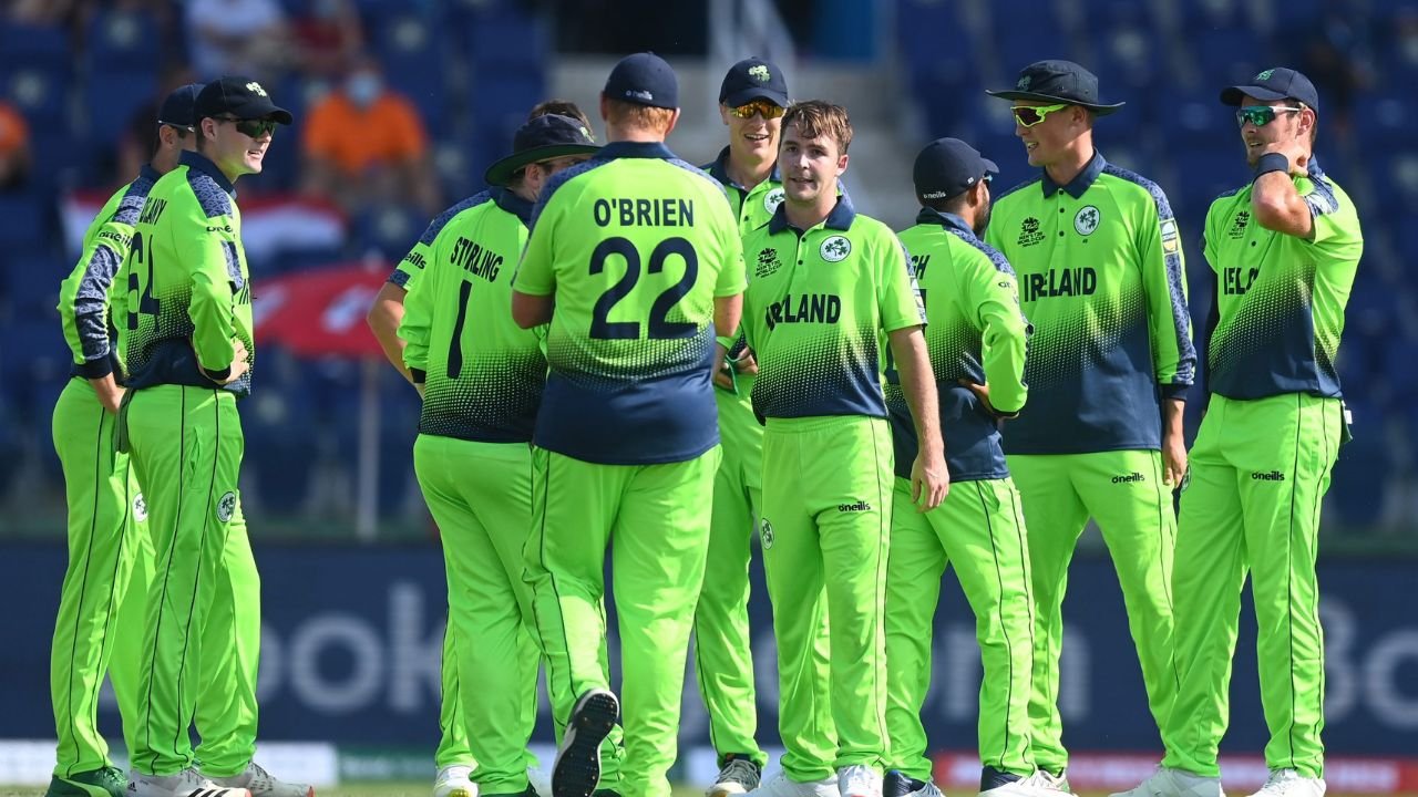 Irish cricketers rejects new central contracts offer ahead of series against Pakistan