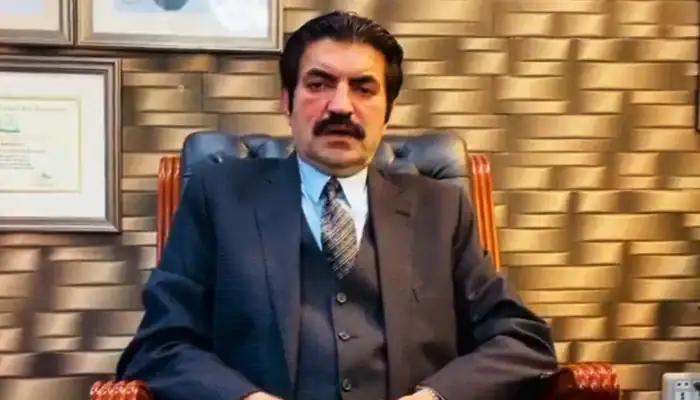 Marwat calls ex-COAS Bajwa ‘traitor’