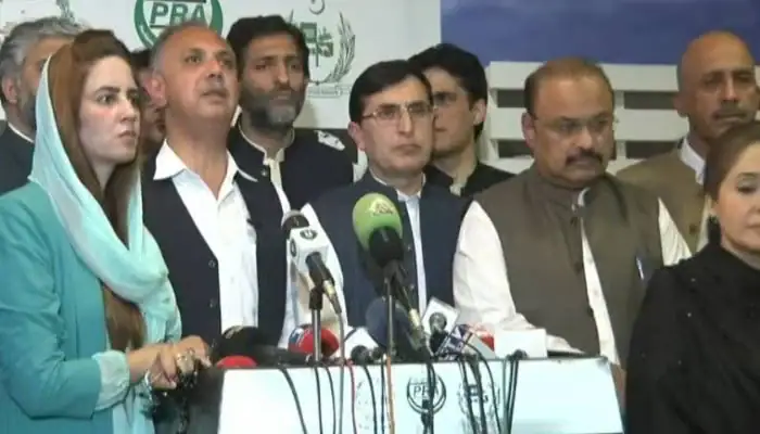 PTI hits out at Khawaja Asif for Afghanistan remarks