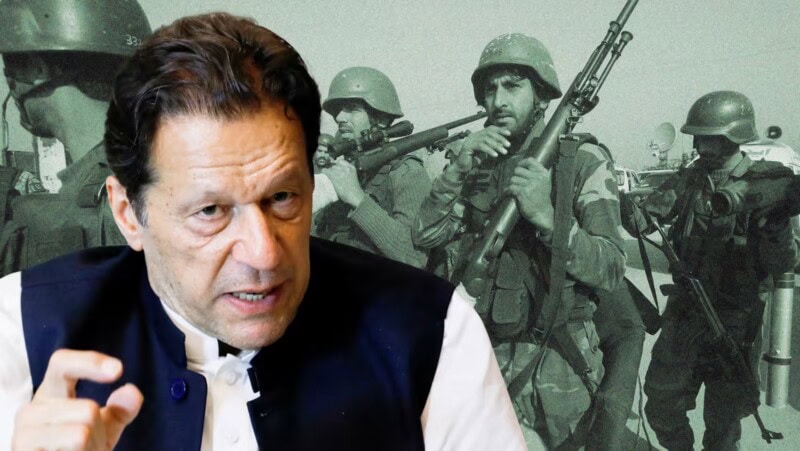 Did a leading religious scholar try to repair relations between Khan and the military?