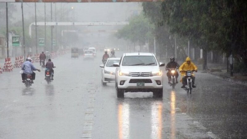Karachi walo, aa raha hai garmi ka tor; Monsoon about to enter Sindh