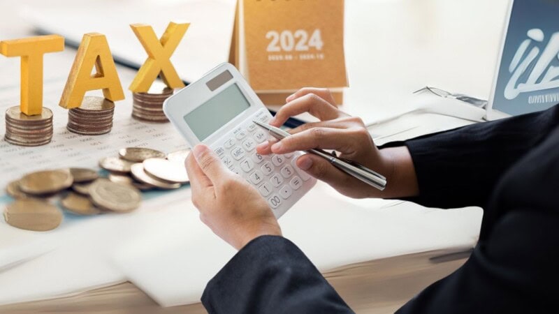 Want to calculate how much tax you’re paying on your salary?