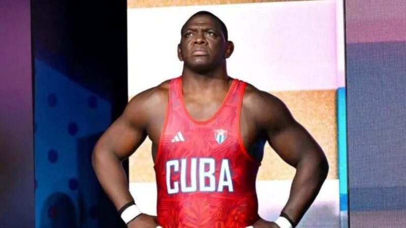 Cuban wrestler creates history at Olympics with spectacular record