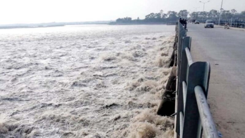 India’s water terrorism causes high water levels in Chenab; residents advised to evacuate