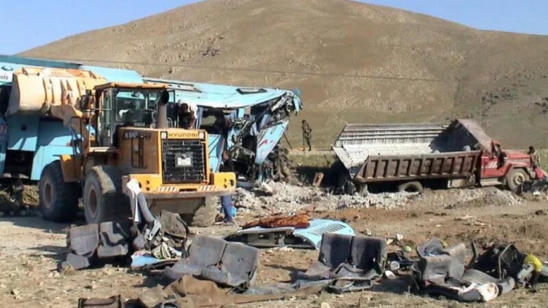 28 killed as bus carrying Pakistan pilgrims crashes in Iran: State media