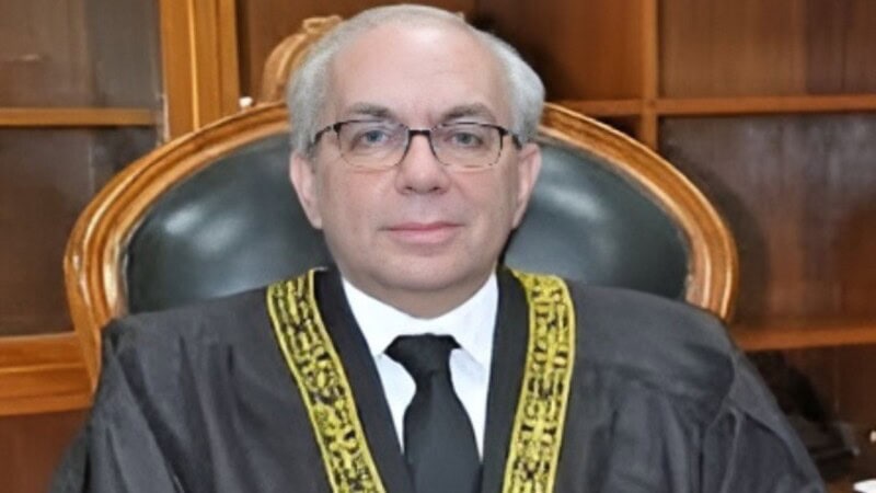 Justice Munib Akhtar walks out of Judicial Commission meeting