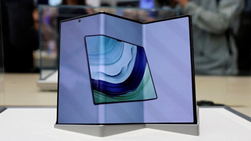 Huawei introduces world’s first triple-foldable phone