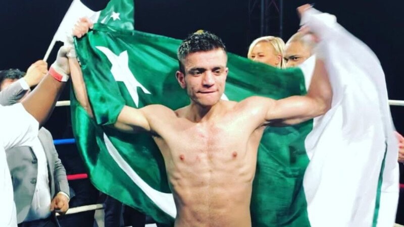 Usman Wazir knocks out Indian opponent in in 65 seconds at World Youth Boxing