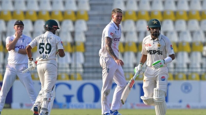 PAK vs ENG: Pakistan bowled out for 556 runs in the first innings