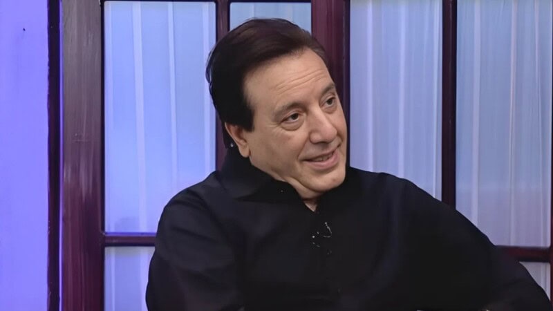 This Pakistani superstar refuses to put on makeup