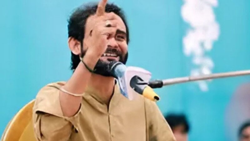 ‘I will write poetry that promotes peace in the country’; Afkar Alvi signs affidavit