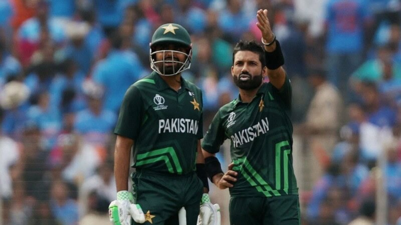 Babar-Rizwan opening creating problems for middle order, says former cricketer