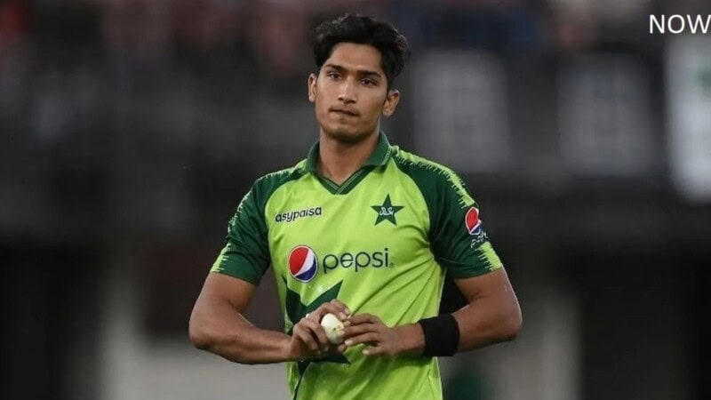 Mohammad Hasnain goes viral singing romantic song
