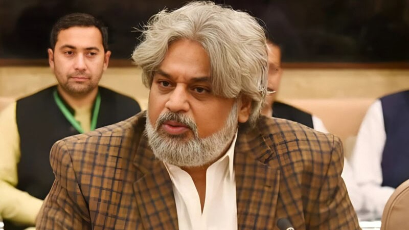 Opp leaders told to take off socks, rings before meeting Imran Khan