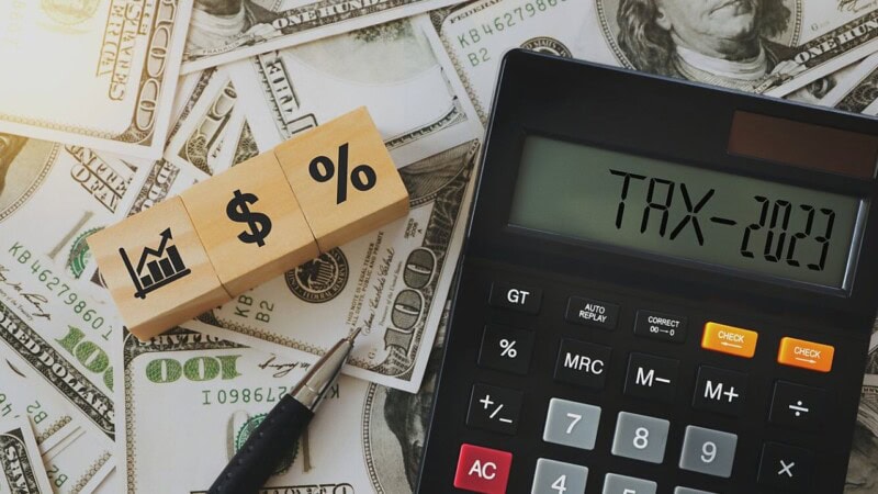 Salaried class pays Rs368 billion to become third largest taxpayer group