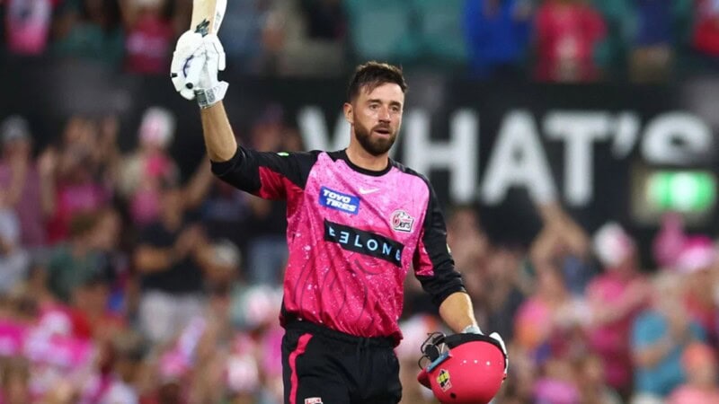 Top English all-rounder skips first-class cricket for PSL