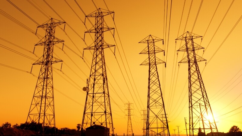 Islamabad pushes industrial power relief as Discos seek 400 percent security-deposit hike