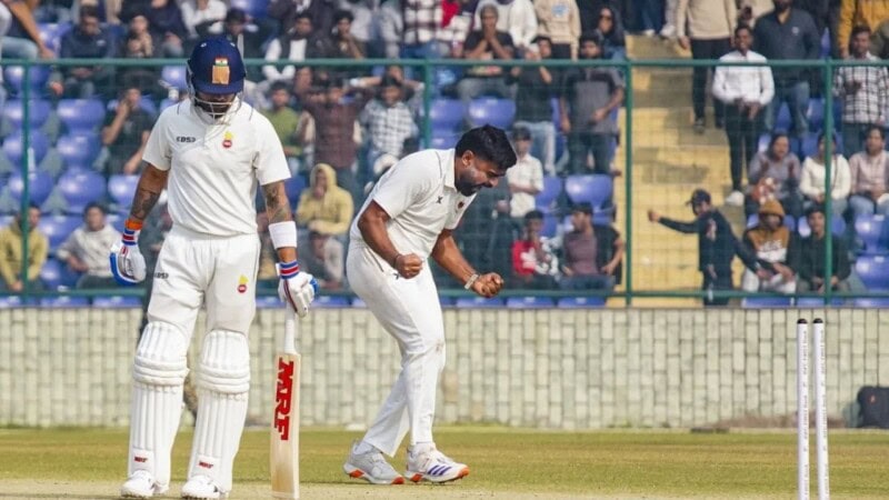Virat Kohli fans lose cool over bowler who dismissed him