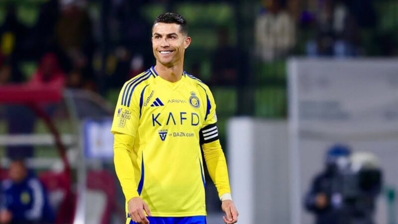 Ronaldo names ‘greatest footballer’ in history