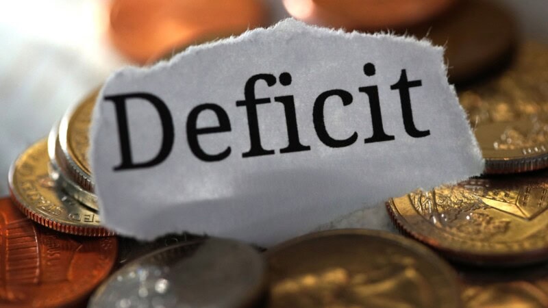 Pakistan’s fiscal deficit surges ahead of crucial IMF talks