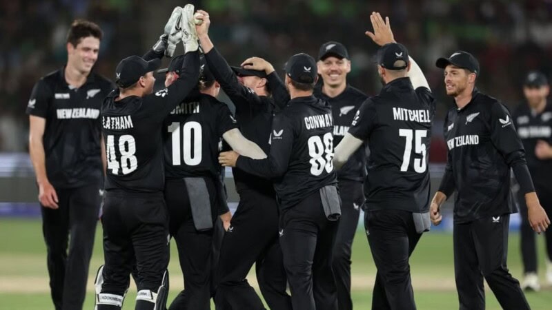New Zealand routs Pakistan by 60 runs in Champions Trophy opener