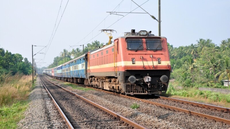 Pakistan Railways pulls in record revenue by improving customer service