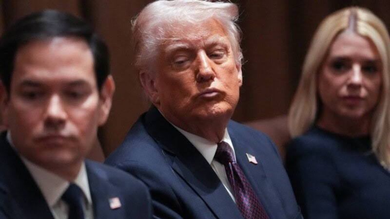 Trump admin sent journalist classified US plan for Yemen strikes