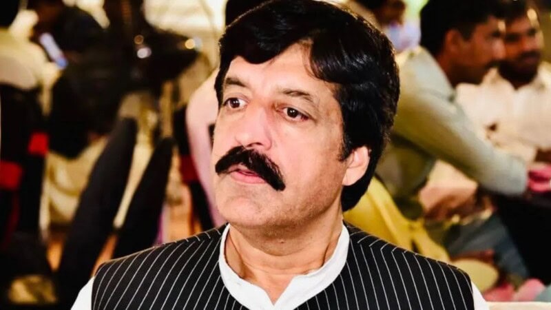 PML-N assures to replace Governor Punjab’s old car