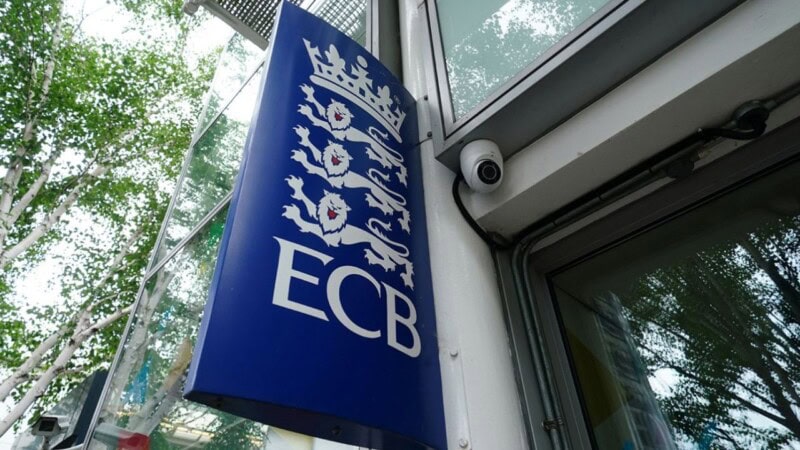 ECB suspends registration of Pakistani cricketers’ agent over ‘corruption’