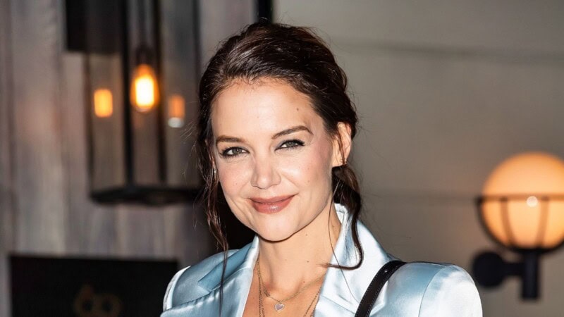 The Complete Guide to Katie Holmes Net Worth, Age, Height, and Career Insights