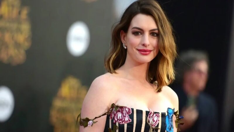 Anne Hathaway Net Worth: A Look Into the Life of a Successful Actress
