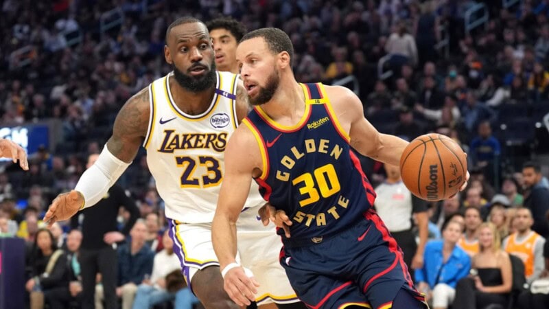 Warriors vs Lakers: Curry Leads Warriors to 123-116 Win Over Lakers in Key Matchup