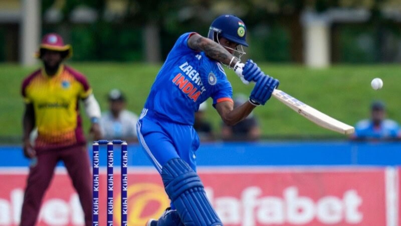 The IPL 2025 Retirement Debate: Players Retired Out Before Tilak Varma in LSG vs MI Match