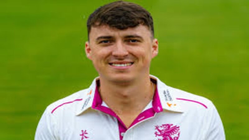 Tom Banton Smashes Somerset Record with Unbeaten 344, Leading Historic Dominance over Worcestershire
