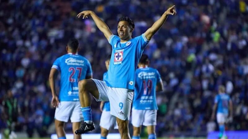 Cruz Azul Wins Against America, Thanks to Sepulveda’s Two Goals