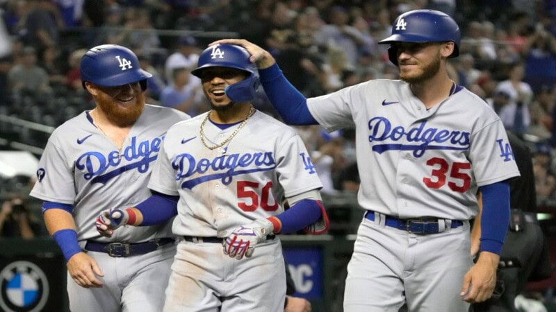 Dodgers Manager Dave Roberts Honors Jackie Robinson’s Legacy While Deflecting White House Visit Criticism