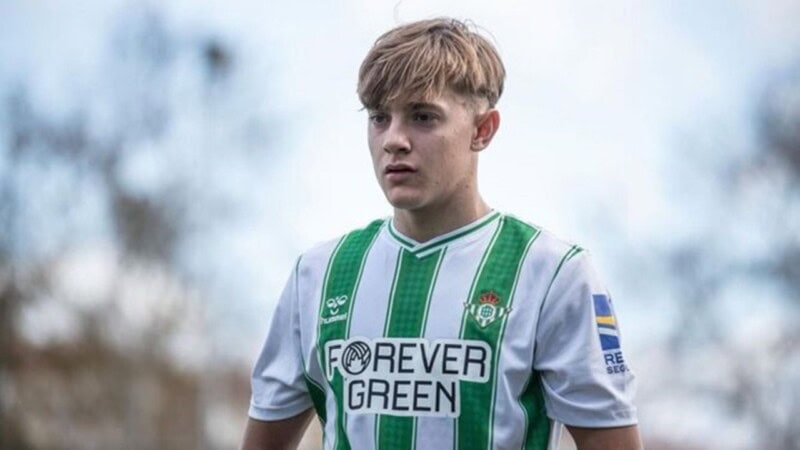 Discover the Rising Star: Jesús Rodríguez Caraballo, the Winger of Real Betis