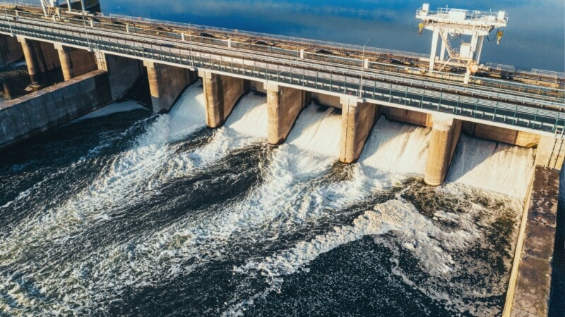Govt to issue first green Sukuk to raise Rs52 billion for hydropower projects