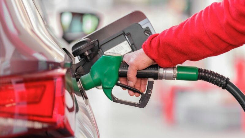 Dealers urge govt to raise profit margins on petrol, diesel