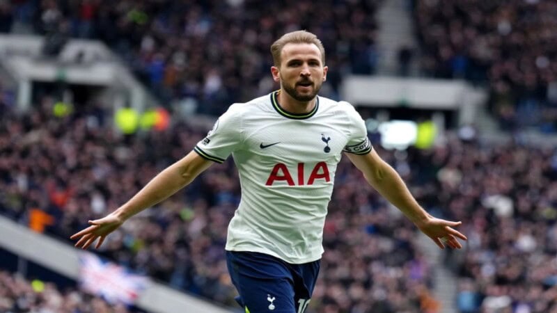 Harry Kane: A Legendary Striker Who Breaks the Curse and Finds Glory