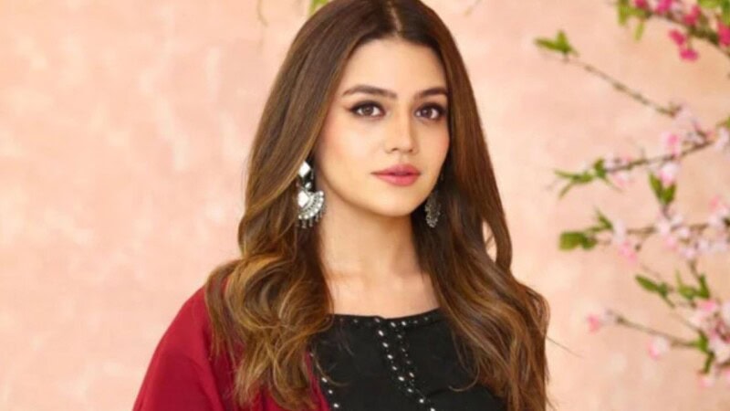 ‘We never clapped on someone dying’; Zara Noor Abbas condemns Indian strikes