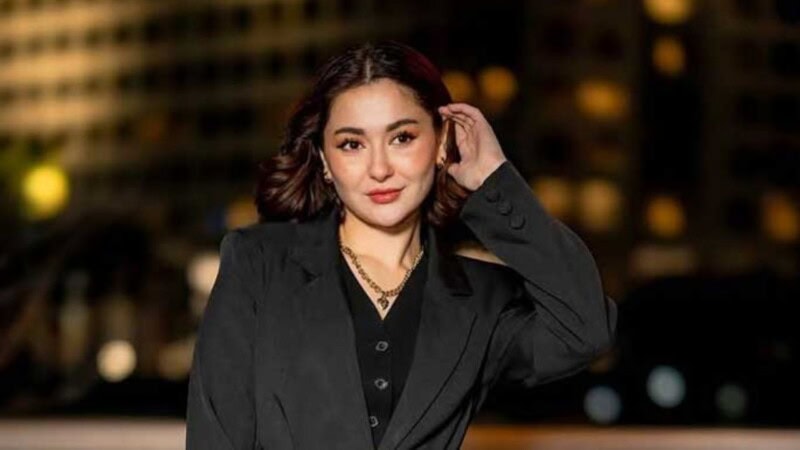 ‘You people write anything’; Hania Aamir slams fake news with sharp response